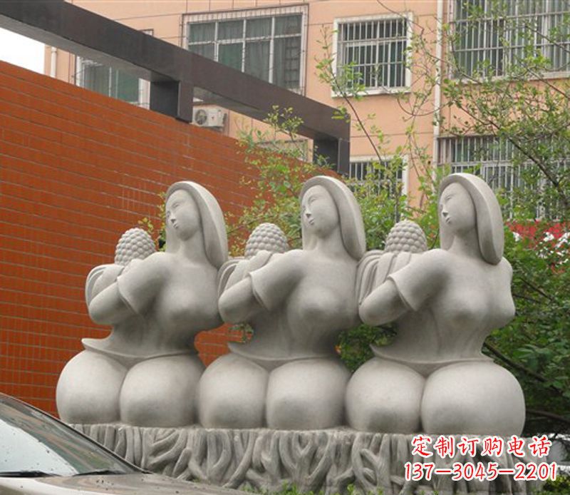 济南抽象三个女人石雕