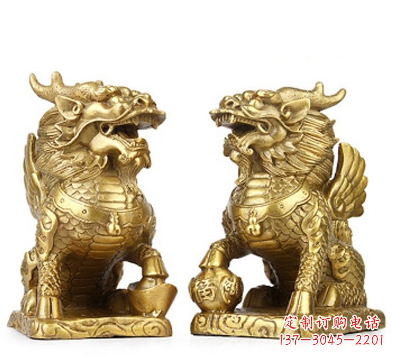 济南绚丽多彩的纯铜麒麟雕塑