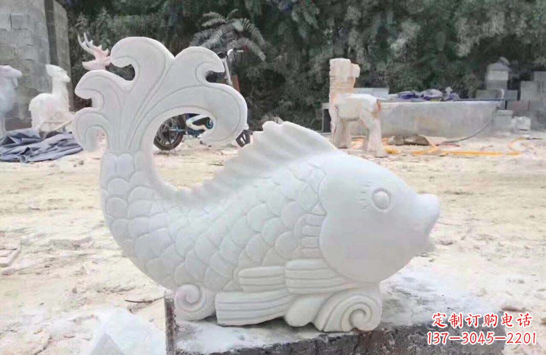 济南大理石鱼喷泉雕塑装置