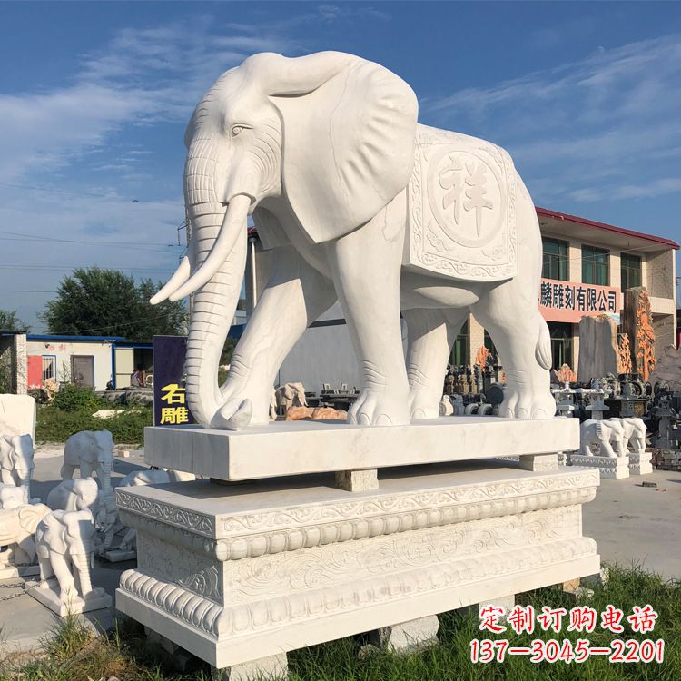 济南大象岩石雕塑