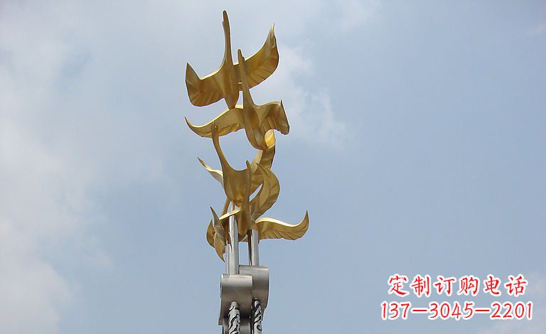 济南大雁不锈钢雕塑—梦想之羽