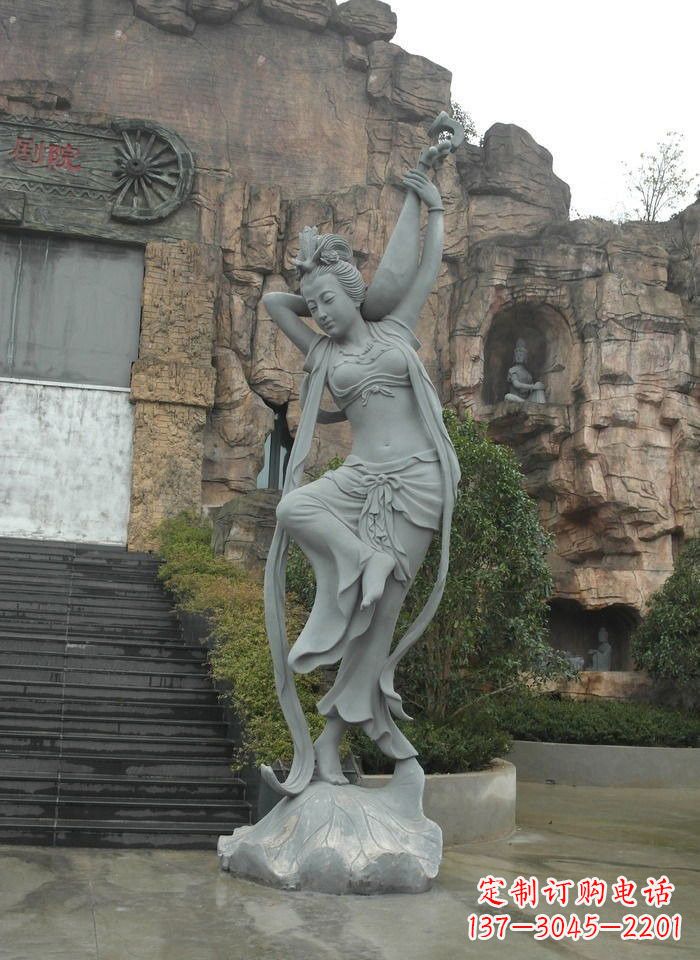 济南琵琶飞天人物石雕