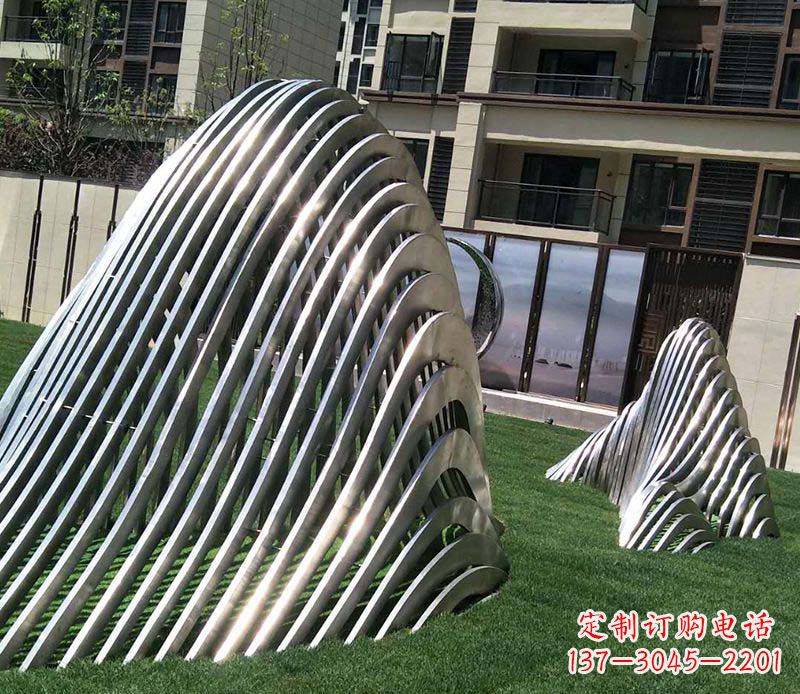 济南不锈钢假山雕塑——电镀之美