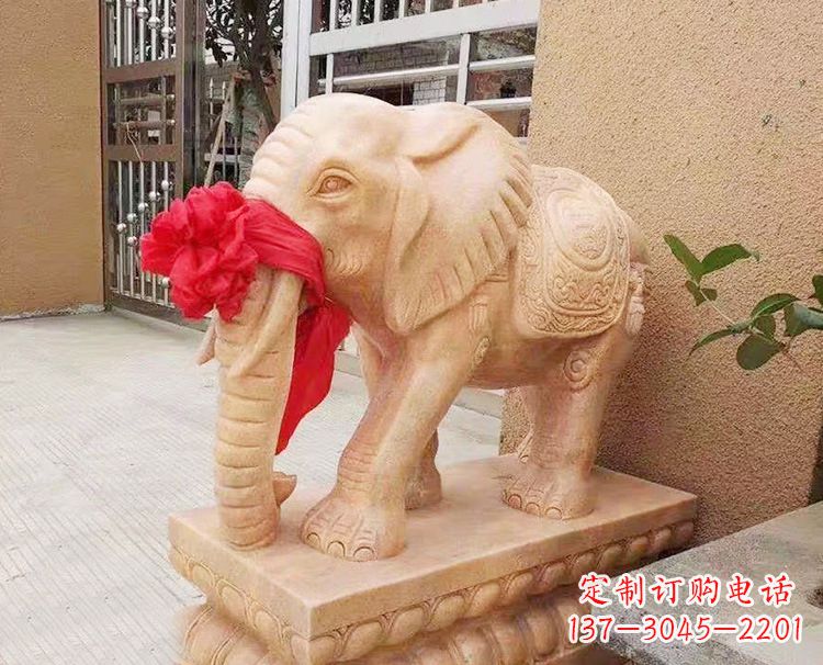济南精心雕刻大象石雕