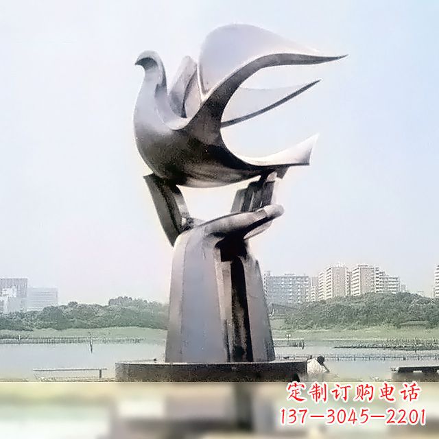 济南精美鸽子雕塑