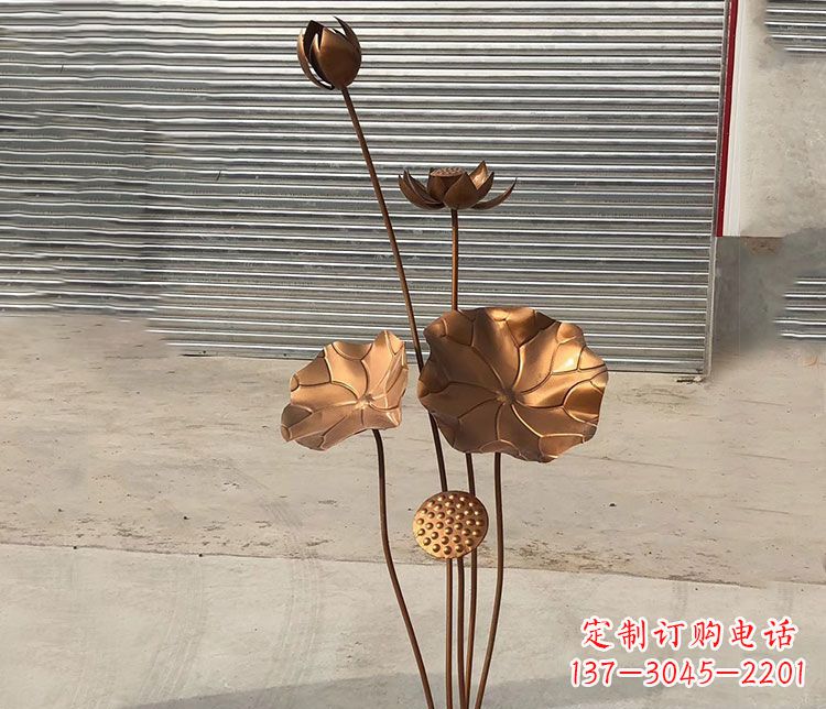 济南锻铜不锈钢荷花雕塑