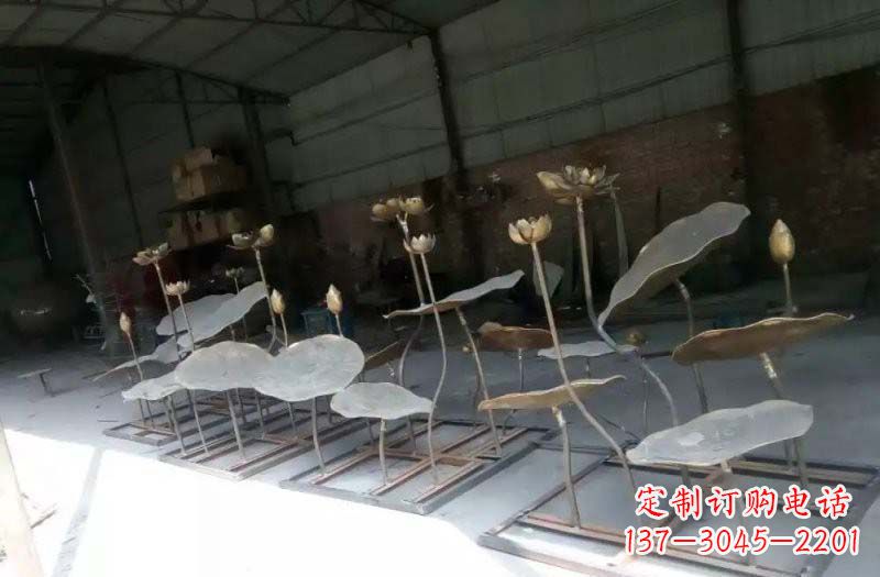 济南锻铜荷花荷叶