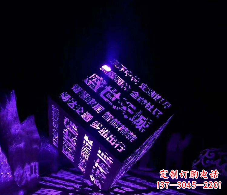 济南发光不锈钢字体艺术雕塑