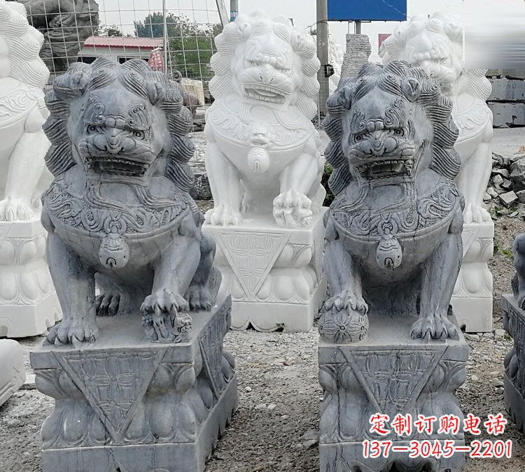 济南仿古做旧青石雕刻的狮子