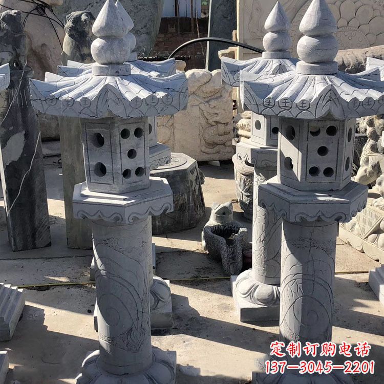 济南中式仿古青石灯笼雕塑
