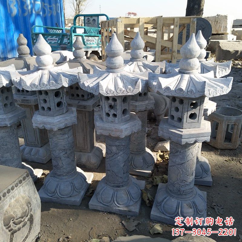 济南高墩青石中式灯笼雕塑