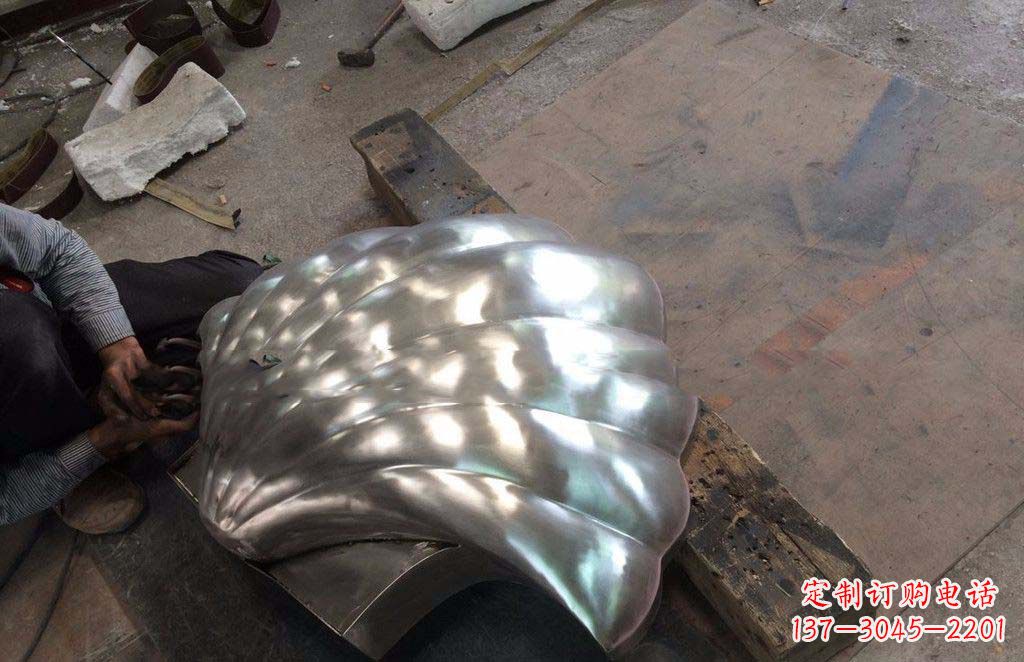 济南精致现代的不锈钢贝壳雕塑
