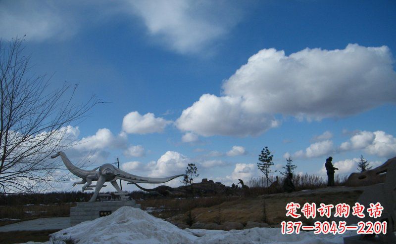 济南超大不锈钢动物恐龙雕塑
