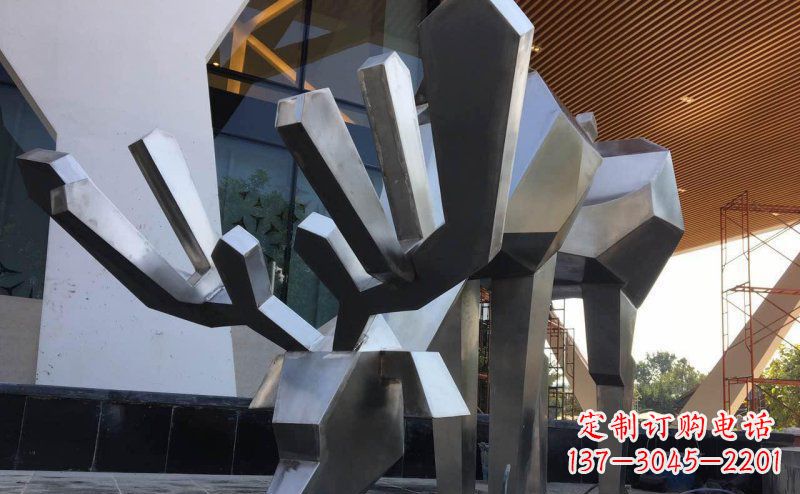 济南聚体雕塑抽象几何驯鹿