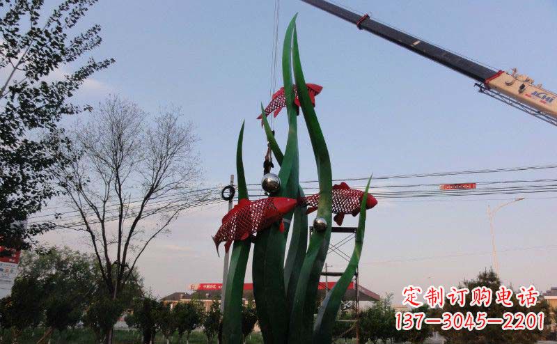 济南欧洲风格鲤鱼不锈钢雕塑