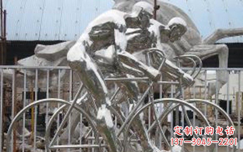 济南铸造不锈钢骑自行车景观雕塑
