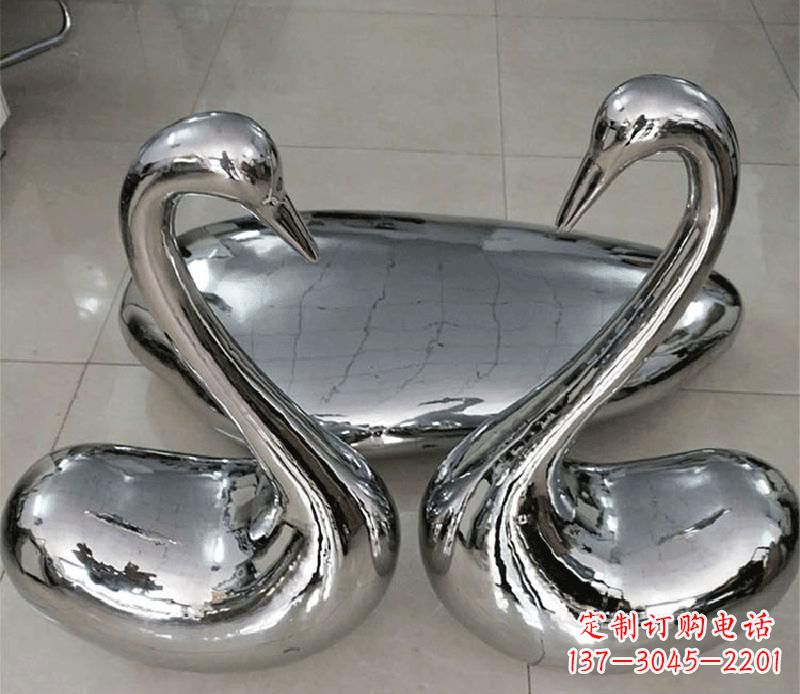 济南高端定制不锈钢天鹅雕塑