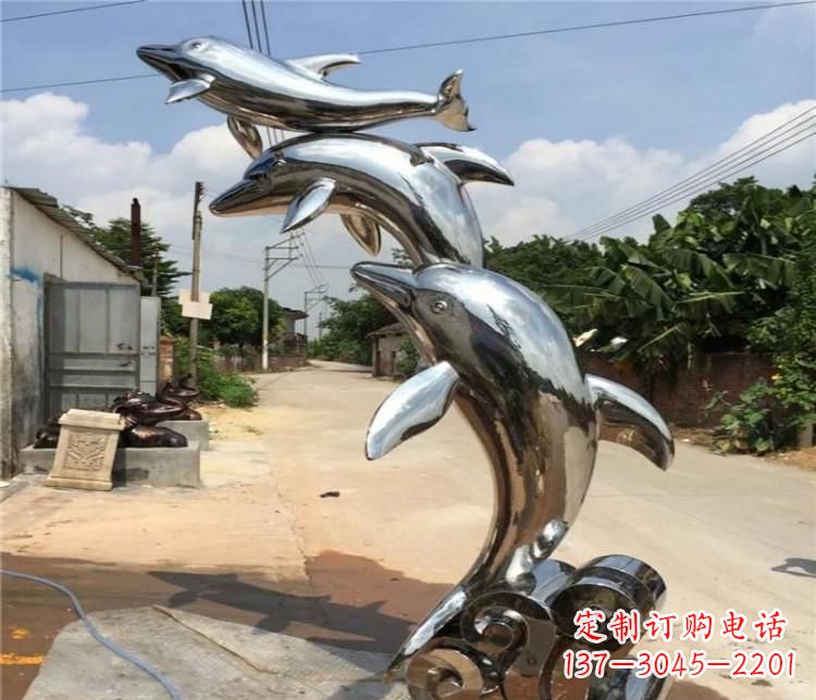 济南冲浪海豚不锈钢雕塑