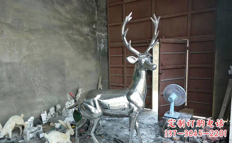 济南艺术精美的不锈钢鹿装置雕塑