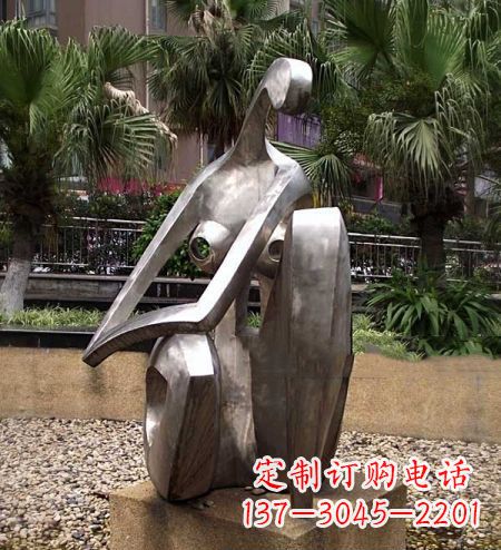 济南现代艺术风格的不锈钢女人雕塑