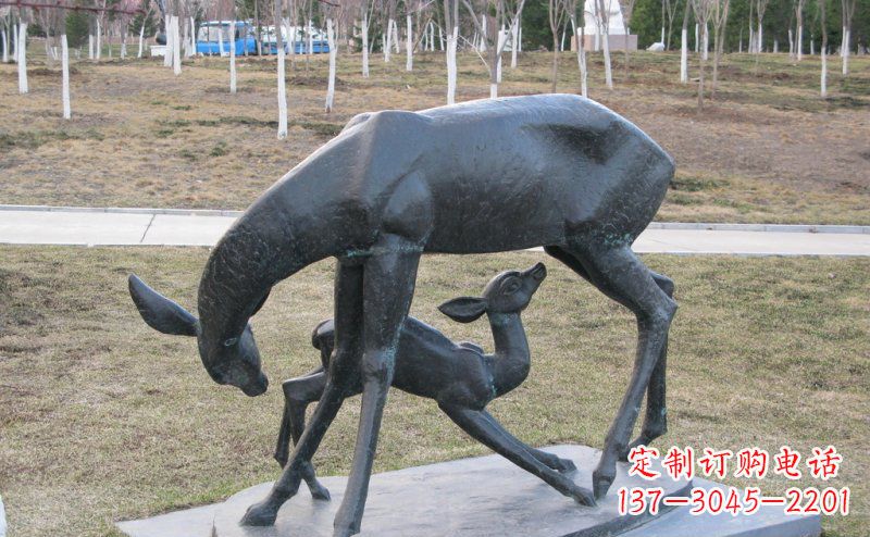济南母子鹿铜雕艺术塑像