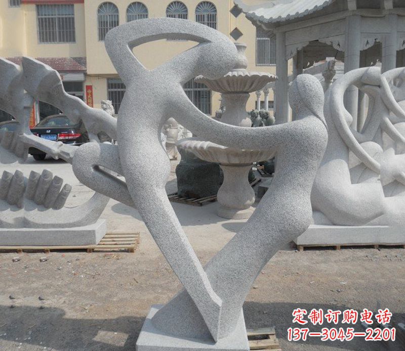济南中领雕塑独具匠心的“浪漫幸福·情侣小品雕塑”