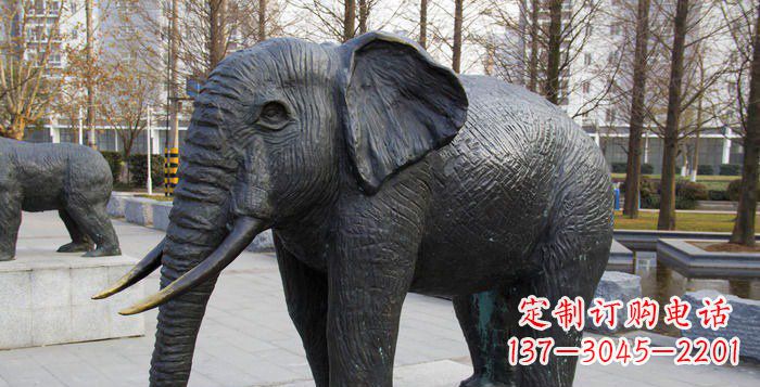 济南公园大象动物雕塑