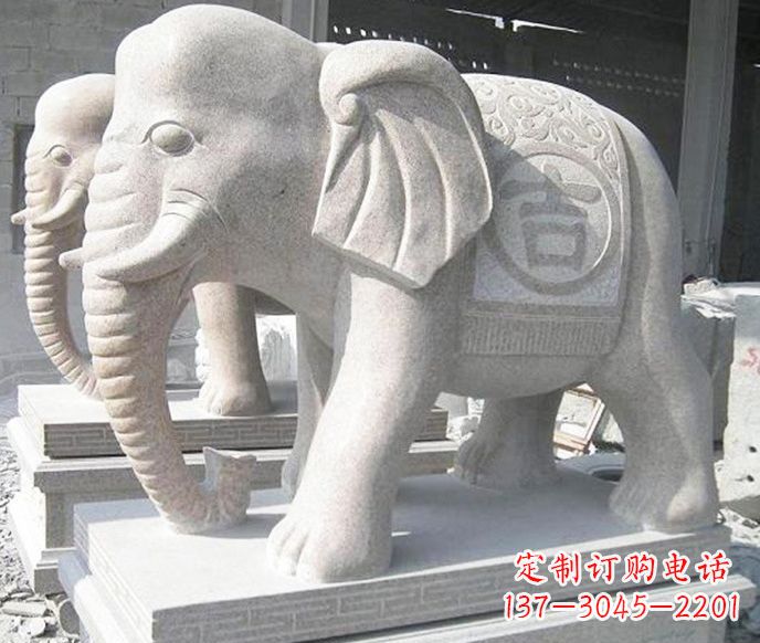 济南公园动物吉祥大象石雕 (2)