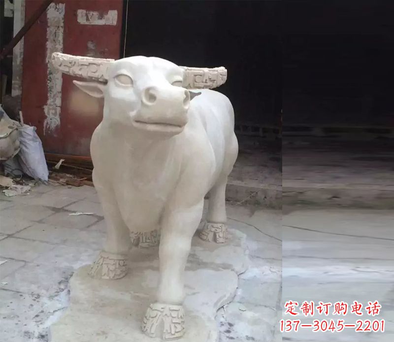 济南公园动物景观石雕牛