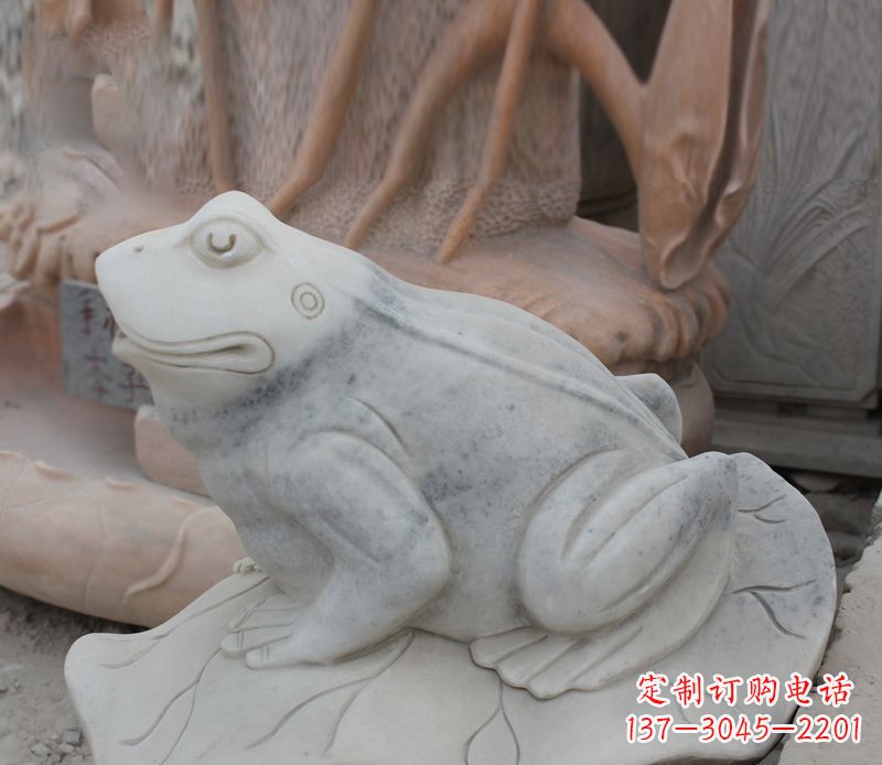 济南公园动物青蛙景观石雕