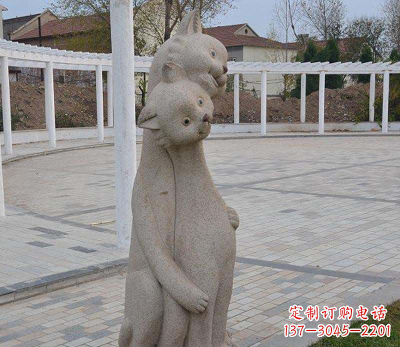 济南公园动物小猫石雕