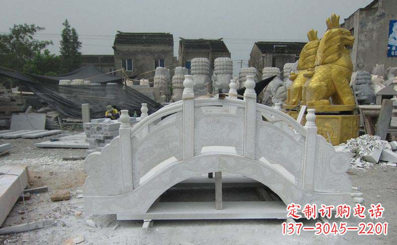 济南精美的大理石拱桥雕塑