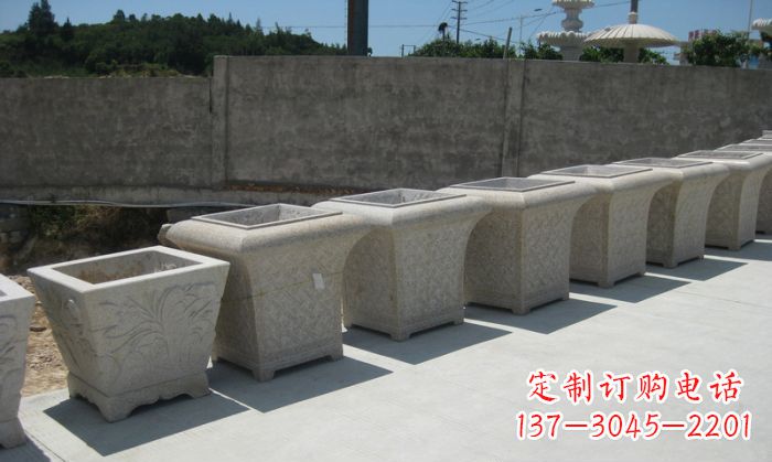 济南大理石花盆石雕 – 在公园展现精美自然风貌