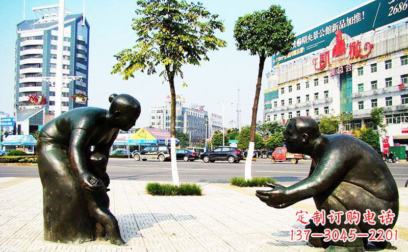济南公园景观小孩学走路铜雕
