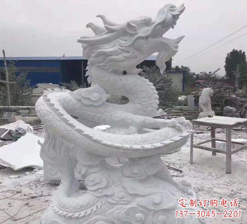 济南公园景区盘龙石雕