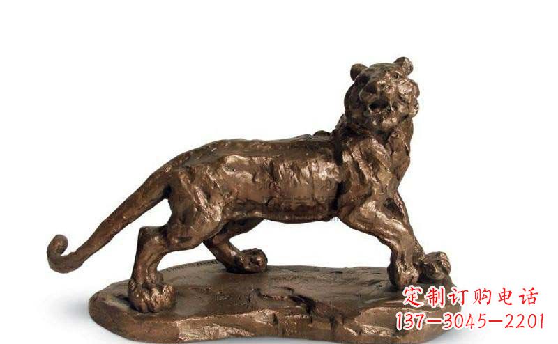 济南公园老虎动物铜雕