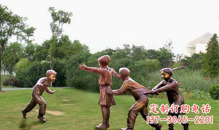 济南公园老鹰抓小鸡人物景观铜雕