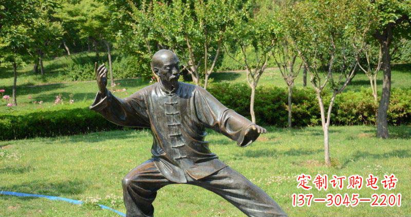 济南老人雕塑铜像,展示宁静内涵