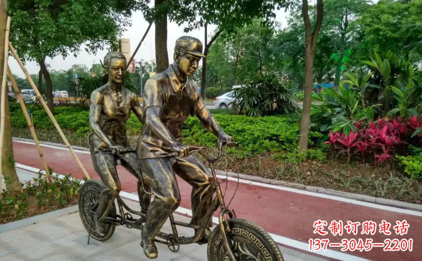 济南集休闲、健身、艺术於一体的自行车雕塑
