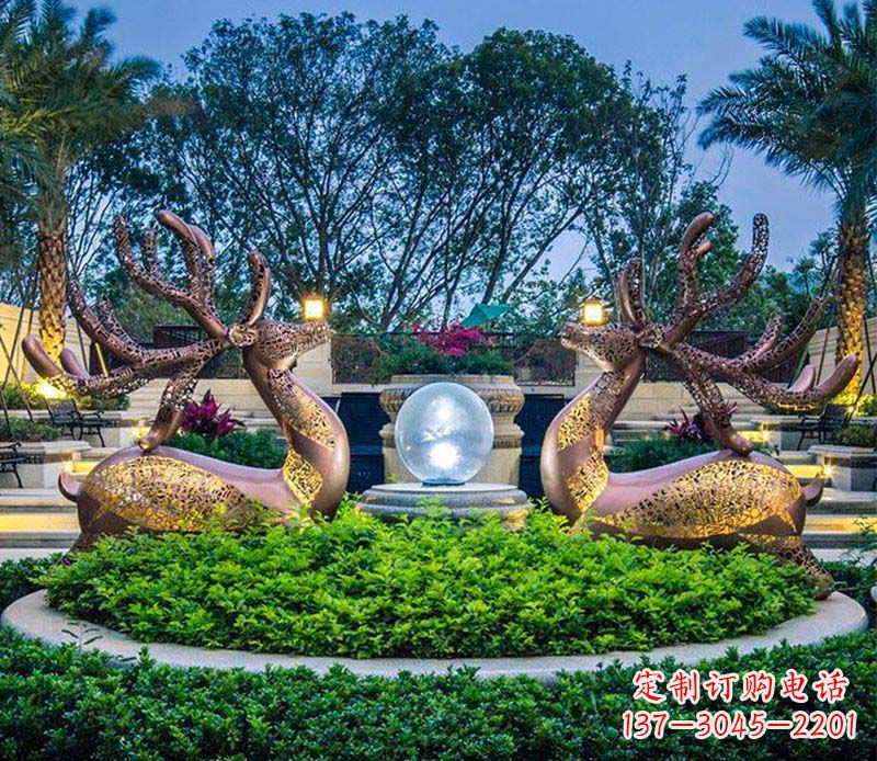 济南公园镂空梅花鹿不锈钢雕塑