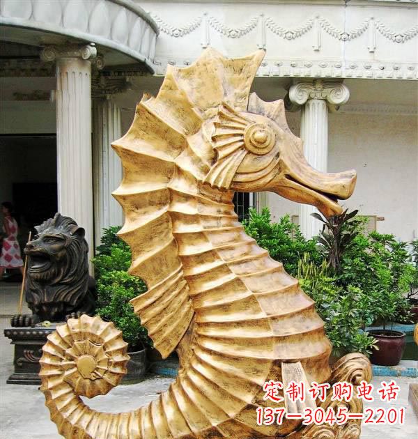 济南公园喷水海马铜雕