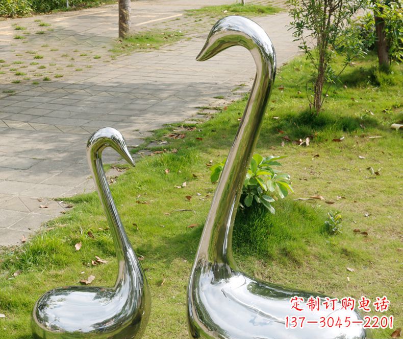 济南精美雕刻,静谧优雅——不锈钢天鹅雕塑