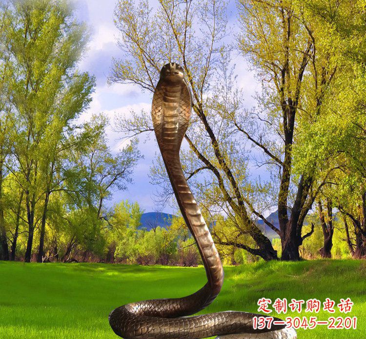 济南铜质眼镜蛇动物雕塑