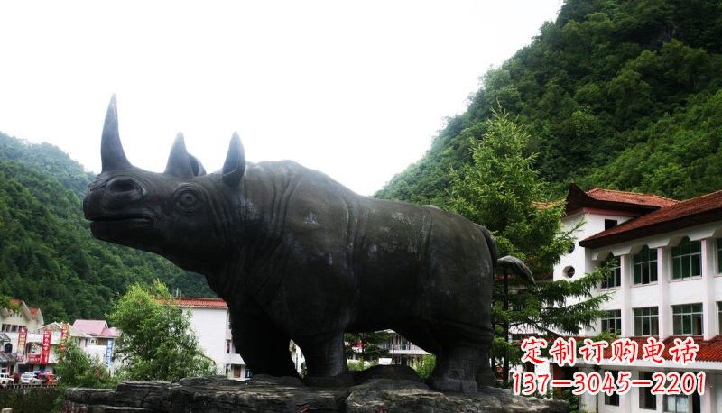 济南公园犀牛石雕