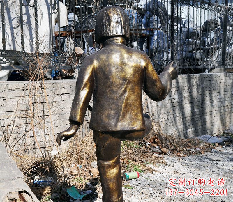济南纯正艺术——公园小女孩踢毽子铜雕