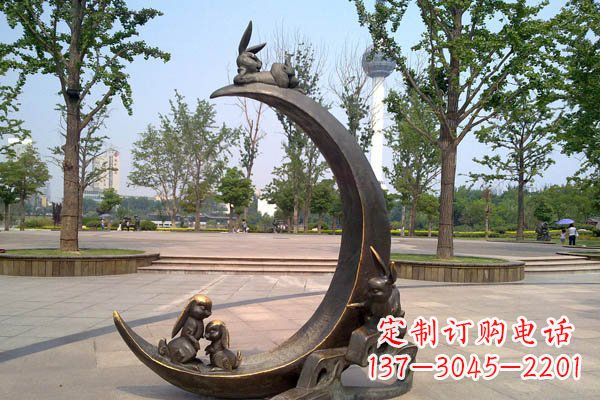 济南典雅月亮铜雕