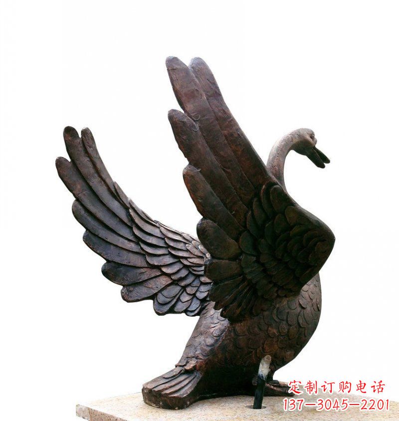 济南欣赏翱翔的天鹅铜雕