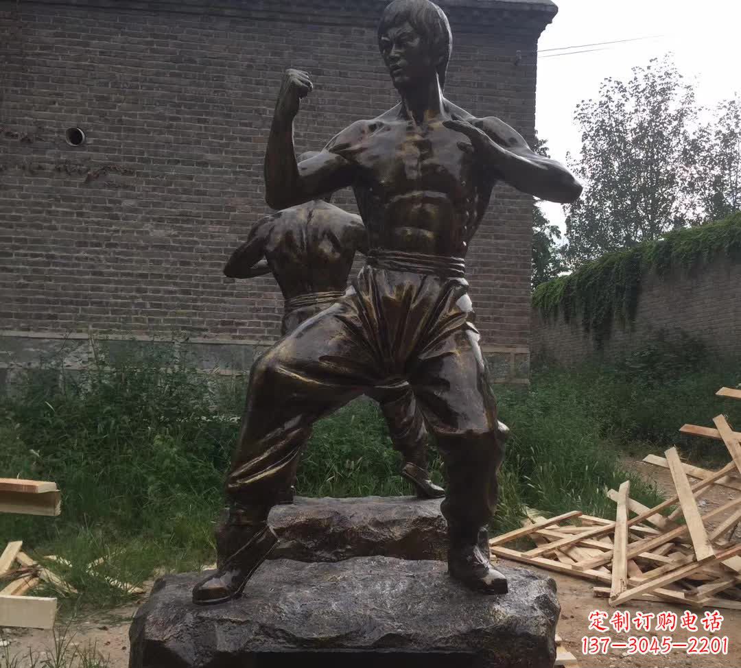 济南功夫之王李小龙广场铜雕