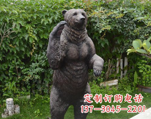 济南仿真狗熊铜雕,体现野性的自然美丽