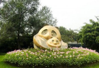 济南熊猫雕塑 － 令公园增添无限活力